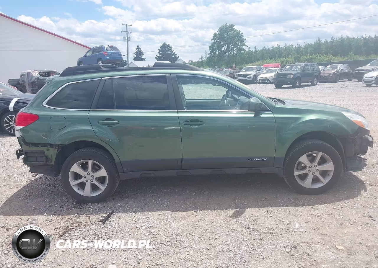 2013 Subaru Outback 2.5I Premium VIN:4S4BRBCC6D3208478 - 14
