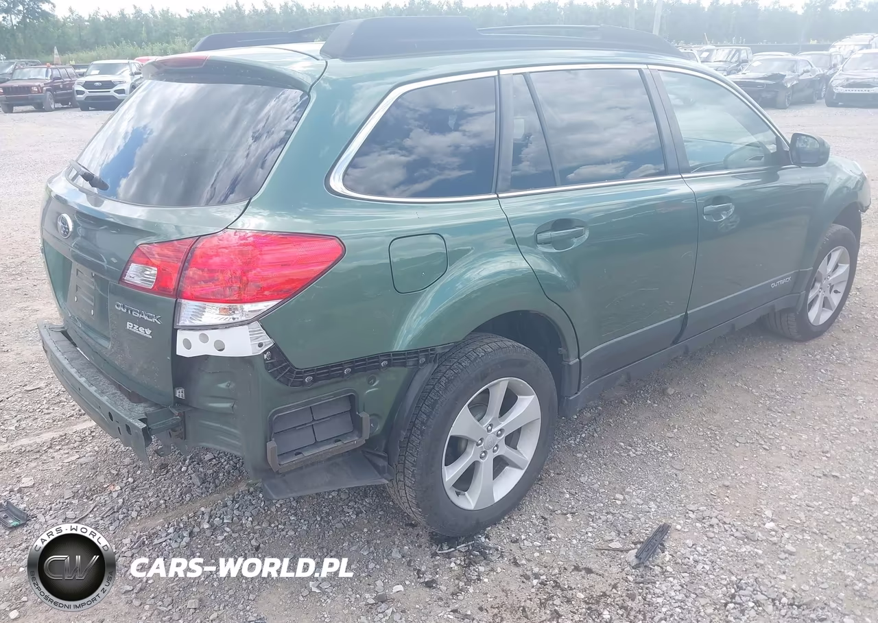 2013 Subaru Outback 2.5I Premium VIN:4S4BRBCC6D3208478 - 4
