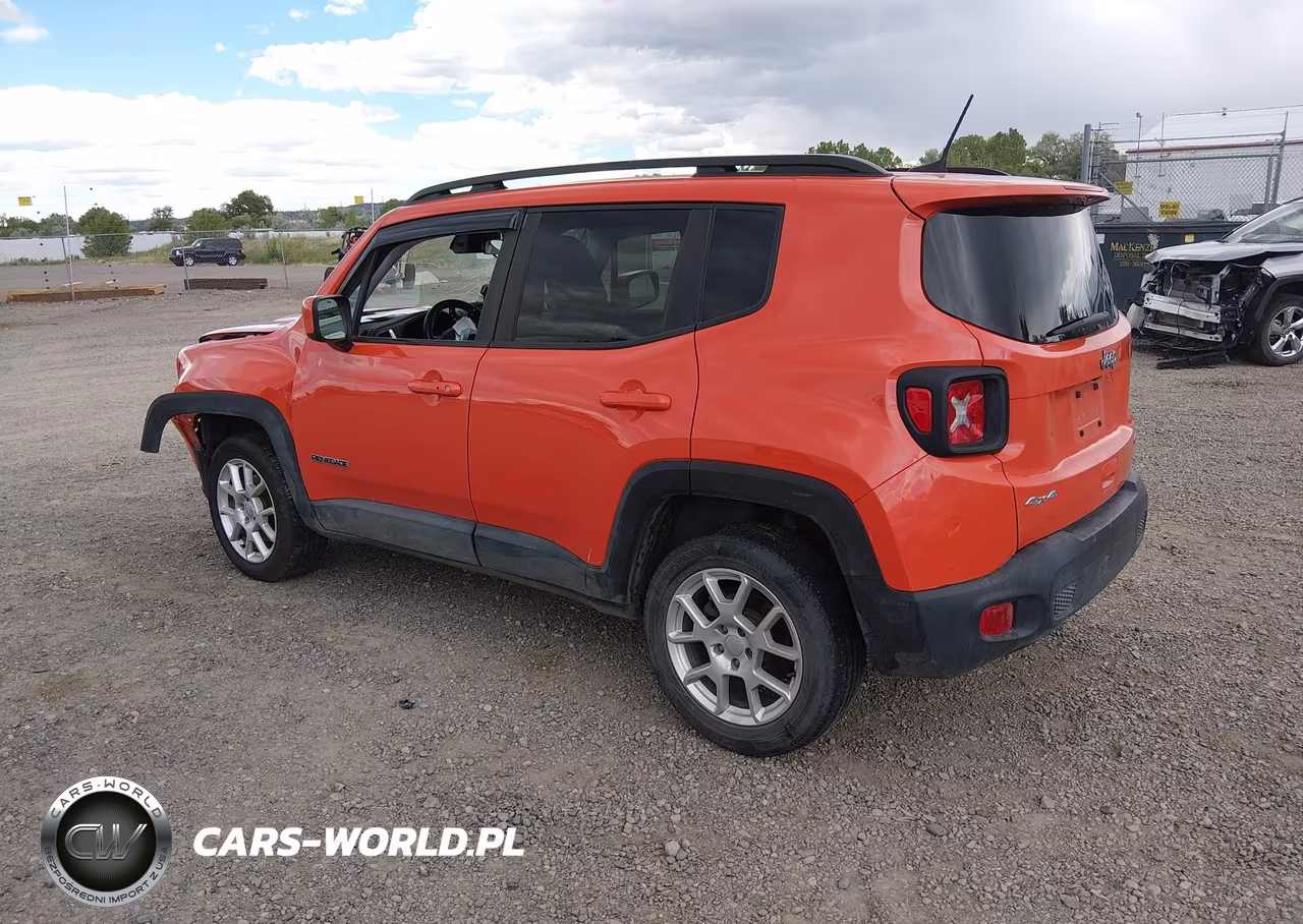2020 Jeep Renegade Latitude 4X4 VIN:ZACNJBBB6LPL74962 - 3