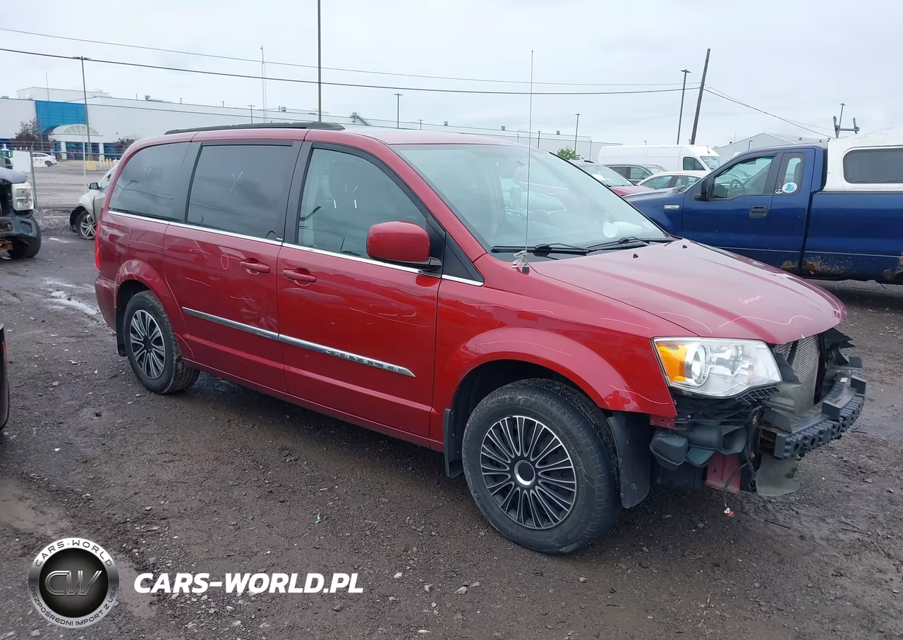 2014 Chrysler Town & Country Touring – zdjęcie 1 z 17