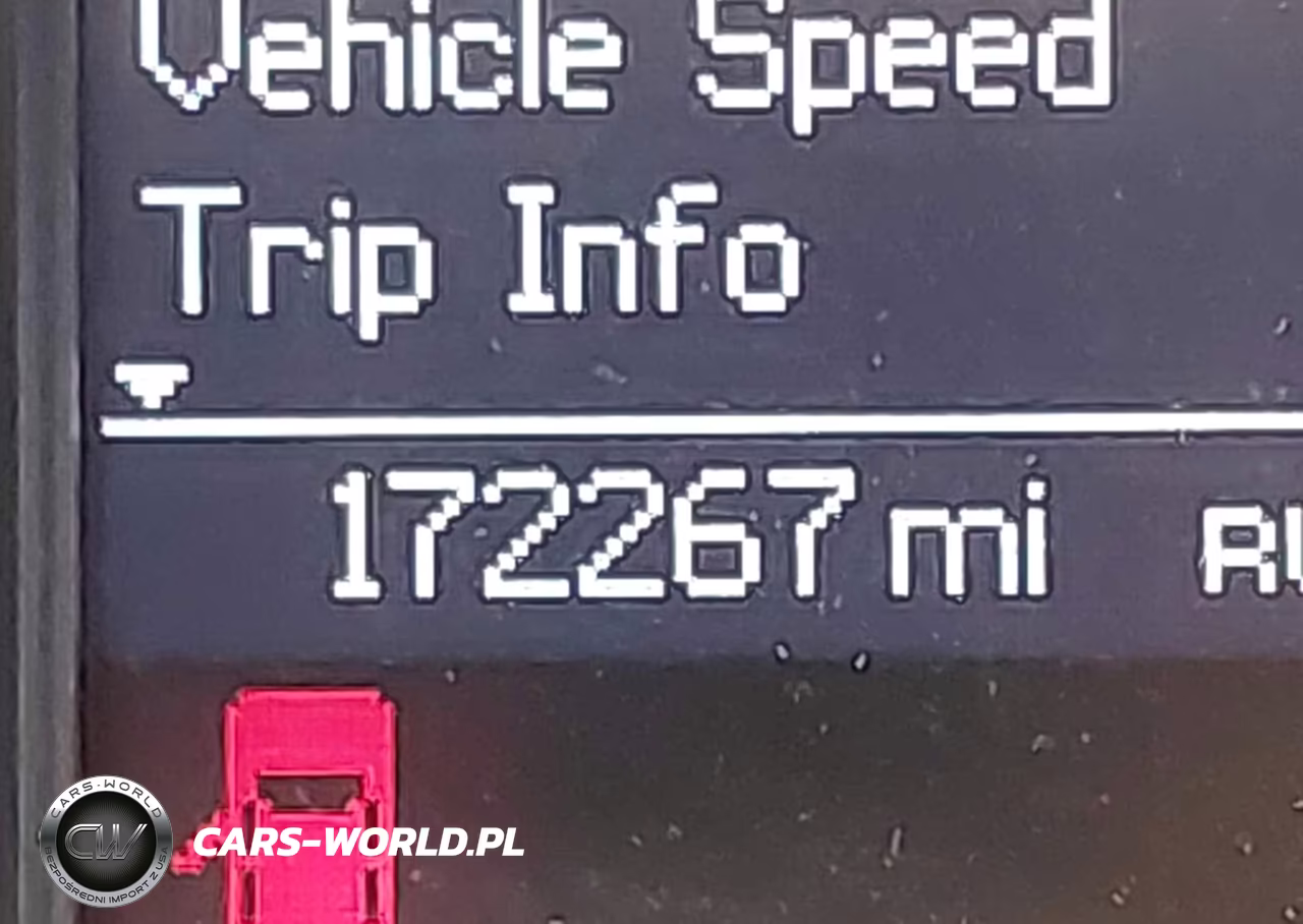 2014 Chrysler Town & Country Touring VIN:2C4RC1BG6ER138637 - 16