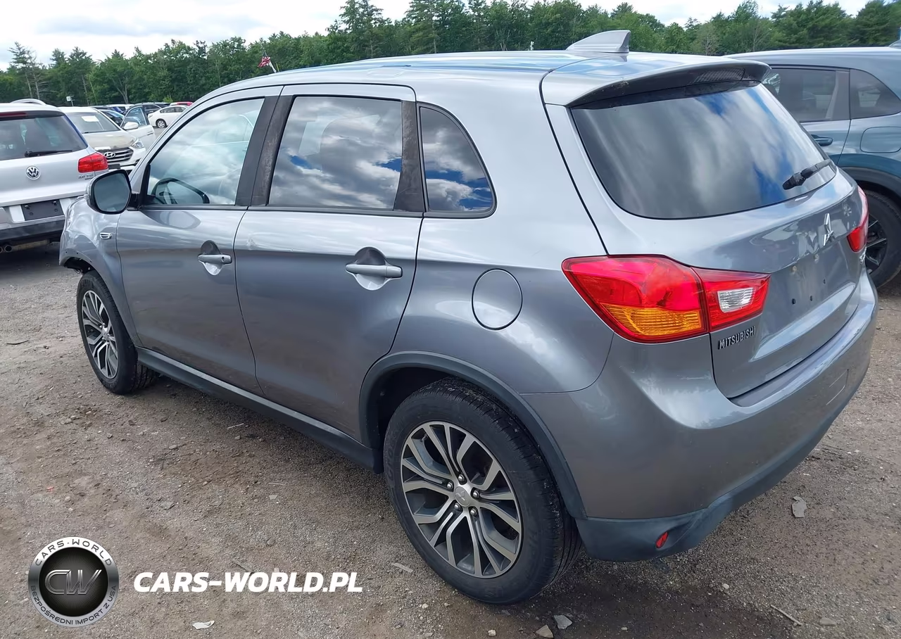 2017 Mitsubishi Outlander Sport 2.0 Le VIN:JA4AR3AU8HZ041975 - 3