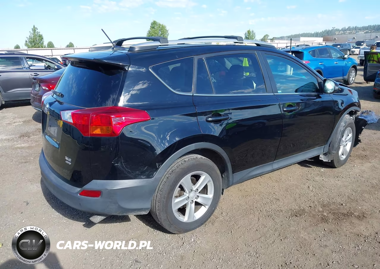 2013 Toyota Rav4 Xle VIN:2T3RFREV8DW048006 - 4
