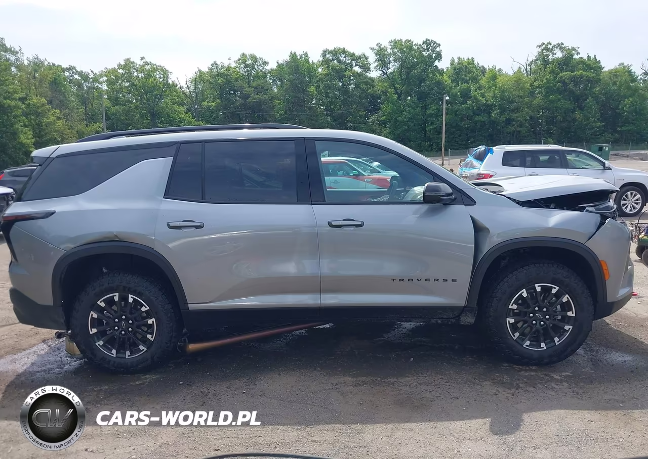 2026 Chevrolet Traverse Awd Z71 VIN:1GNEVJKS6TJ360245 - 13