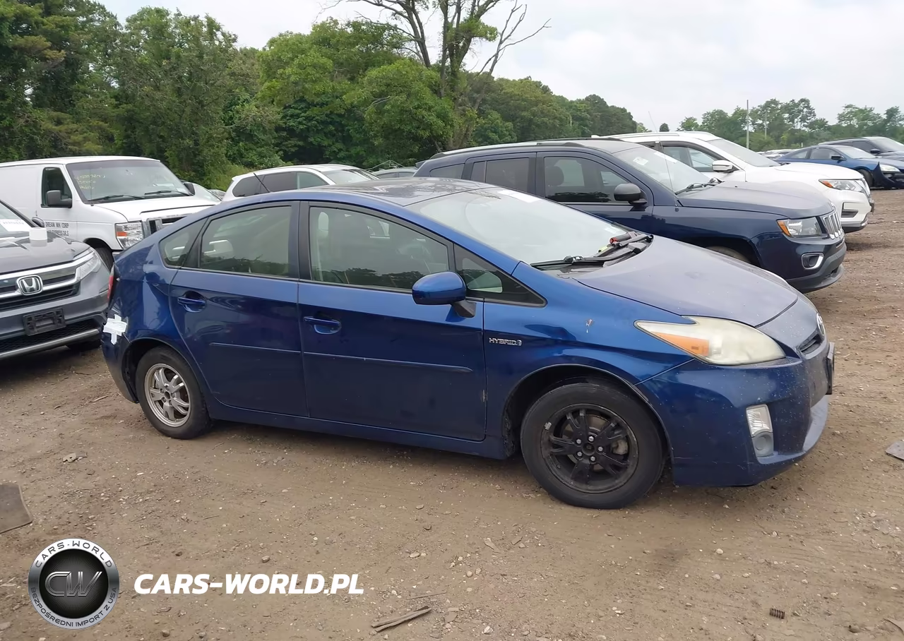 2011 Toyota Prius Two VIN:JTDKN3DU7B1376202 - 13