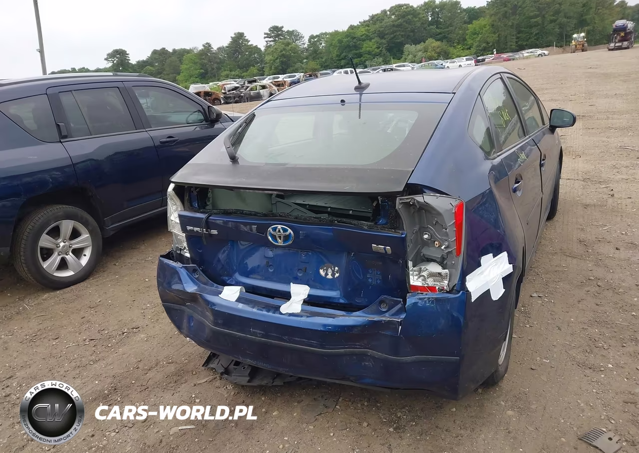2011 Toyota Prius Two VIN:JTDKN3DU7B1376202 - 16