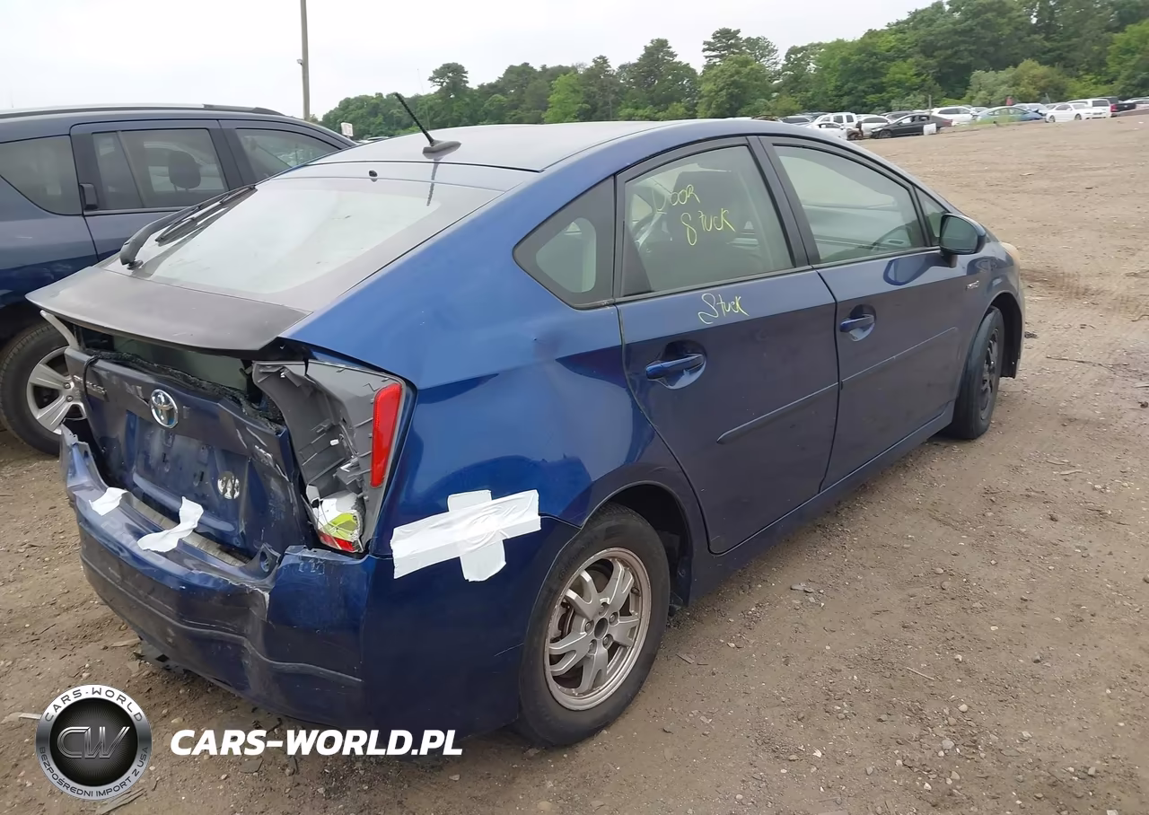 2011 Toyota Prius Two VIN:JTDKN3DU7B1376202 - 4