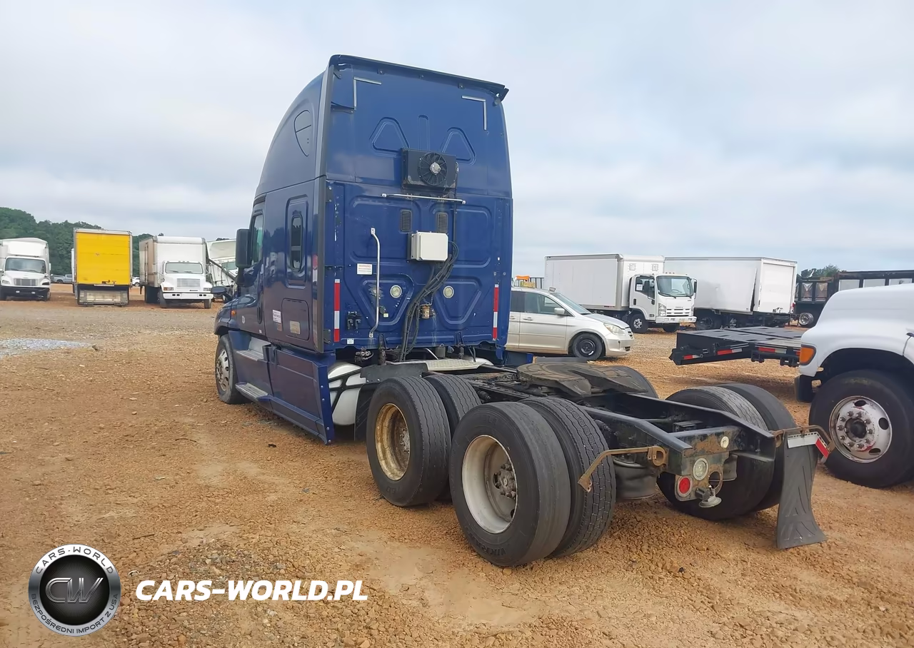 2016 Freightliner Cascadia 125 VIN:3AKJGLD54GSHR8549 - 3