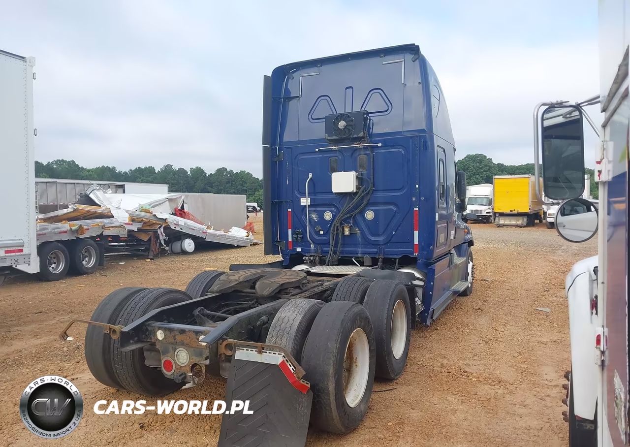 2016 Freightliner Cascadia 125 VIN:3AKJGLD54GSHR8549 - 4