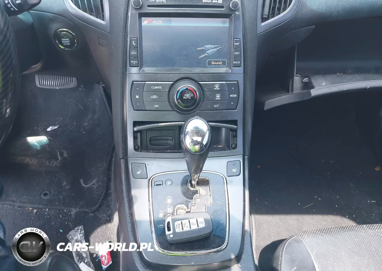 2011 Hyundai Genesis 3.8 Grand Touring VIN:KMHHU6KH0BU046576 - 11