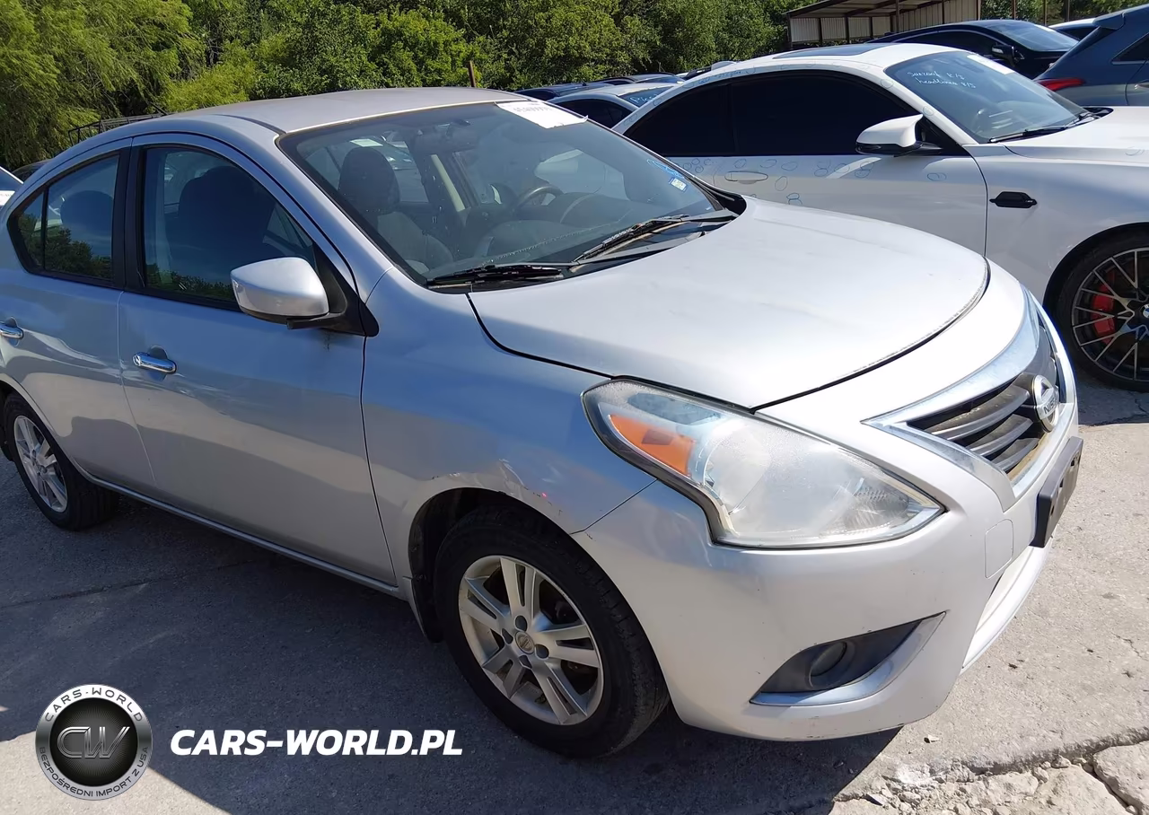 2015 Nissan Versa 1.6 Sv – zdjęcie 1 z 12