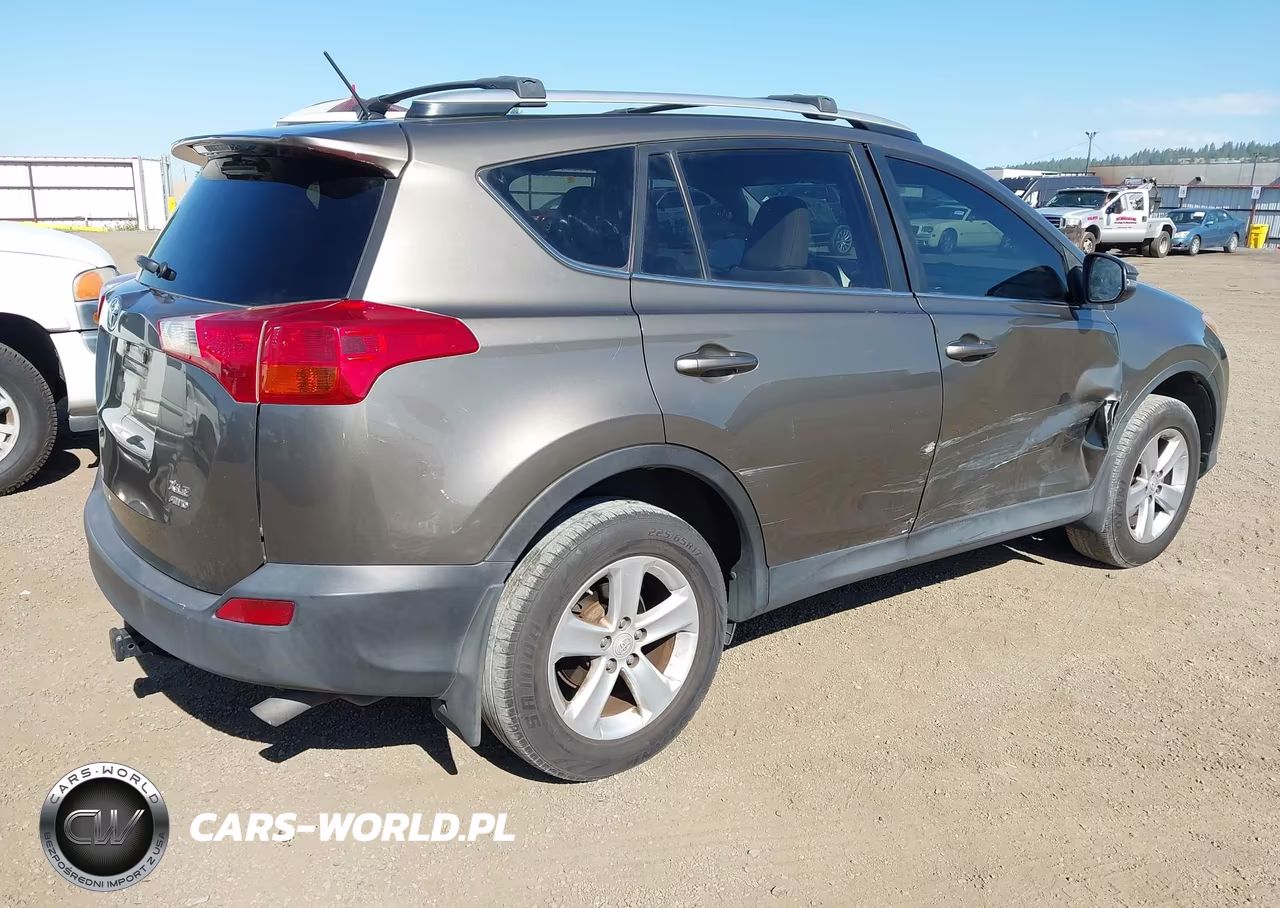 2013 Toyota Rav4 Xle VIN:JTMRFREV8DD037648 - 4