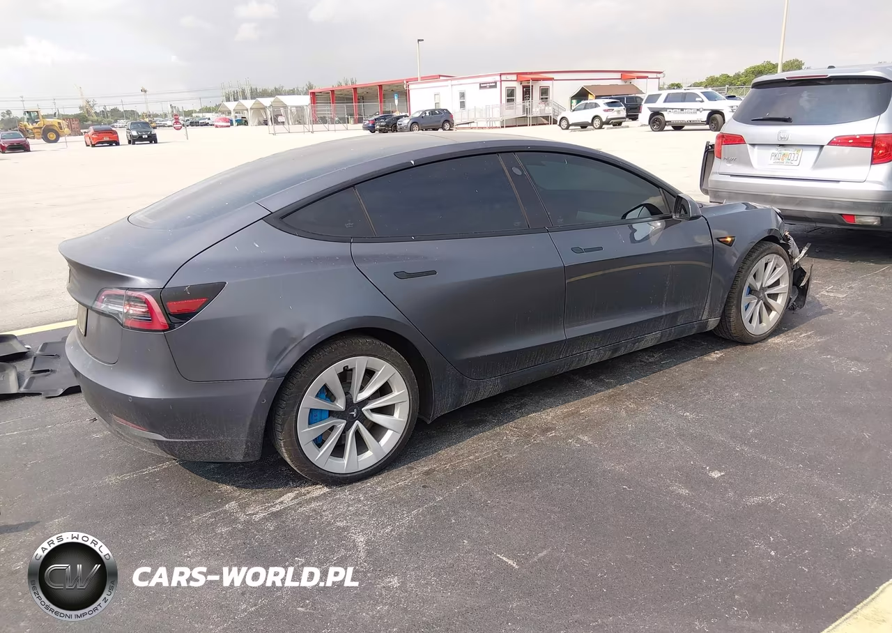 2022 Tesla Model 3 Rear-Wheel Drive VIN:5YJ3E1EA4NF111049 - 4