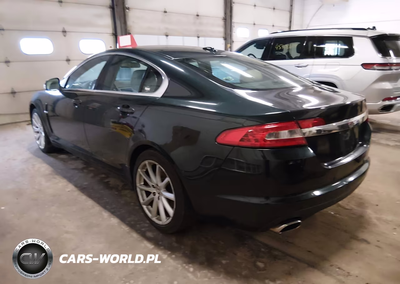2009 Jaguar Xf Luxury VIN:SAJWA05B89HR32609 - 3