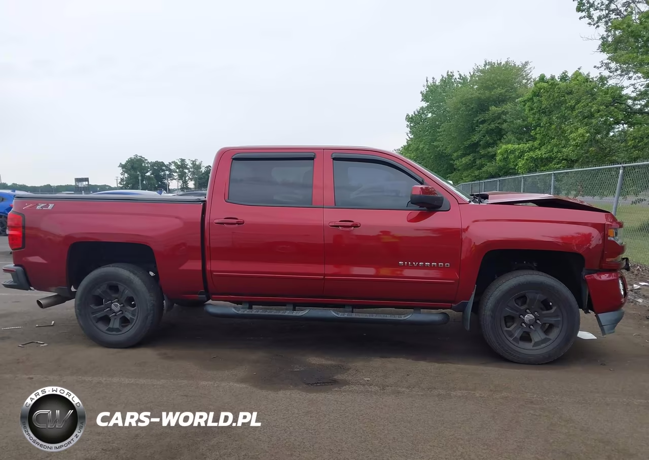 2018 Chevrolet Silverado 1500 Lt VIN:3GCUKREC0JG320080 - 13