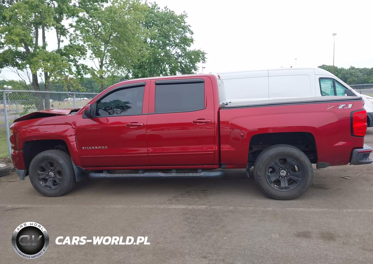 2018 Chevrolet Silverado 1500 Lt VIN:3GCUKREC0JG320080 - 14