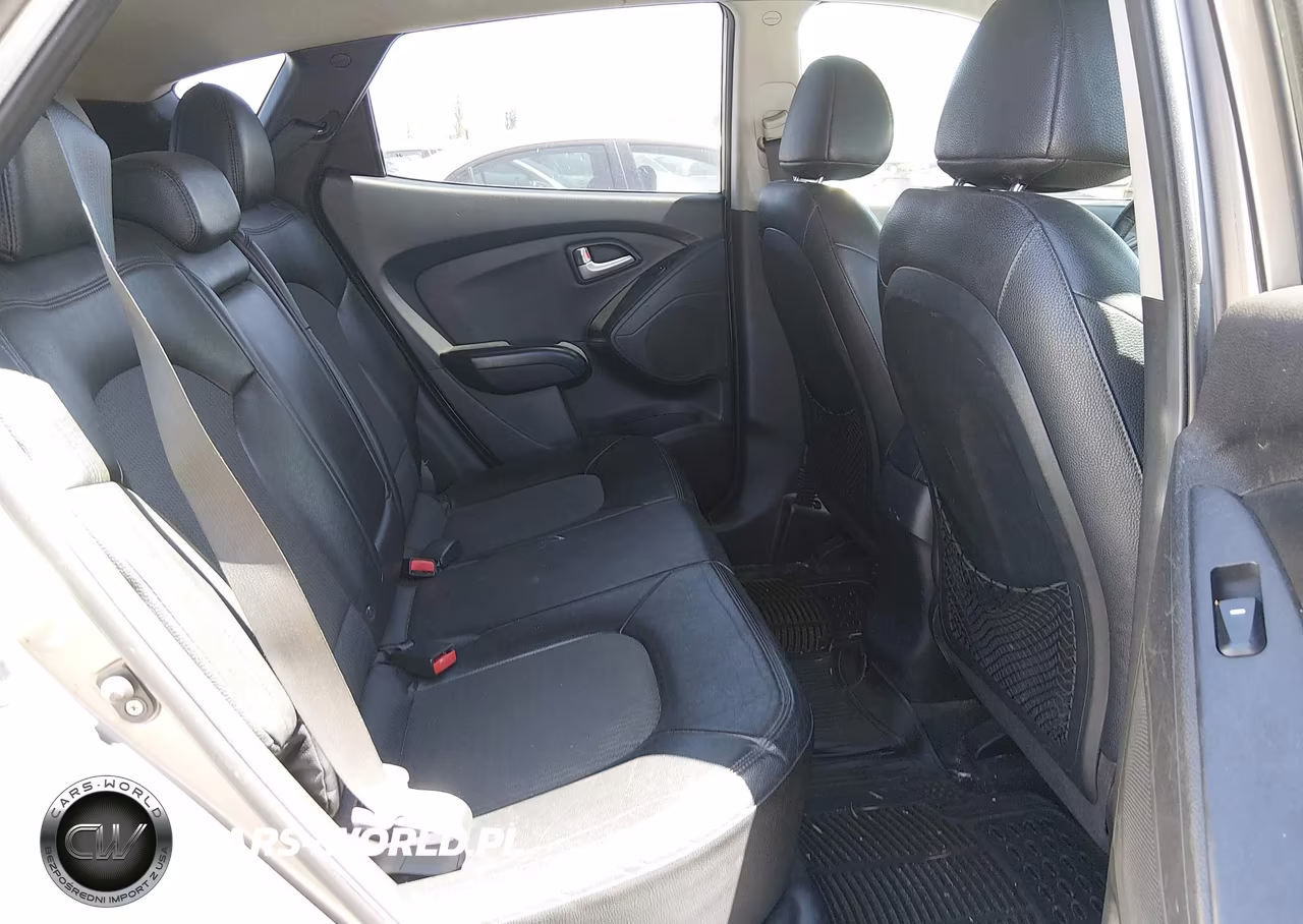 2012 Hyundai Tucson Gls VIN:KM8JU3AC6CU364371 - 8