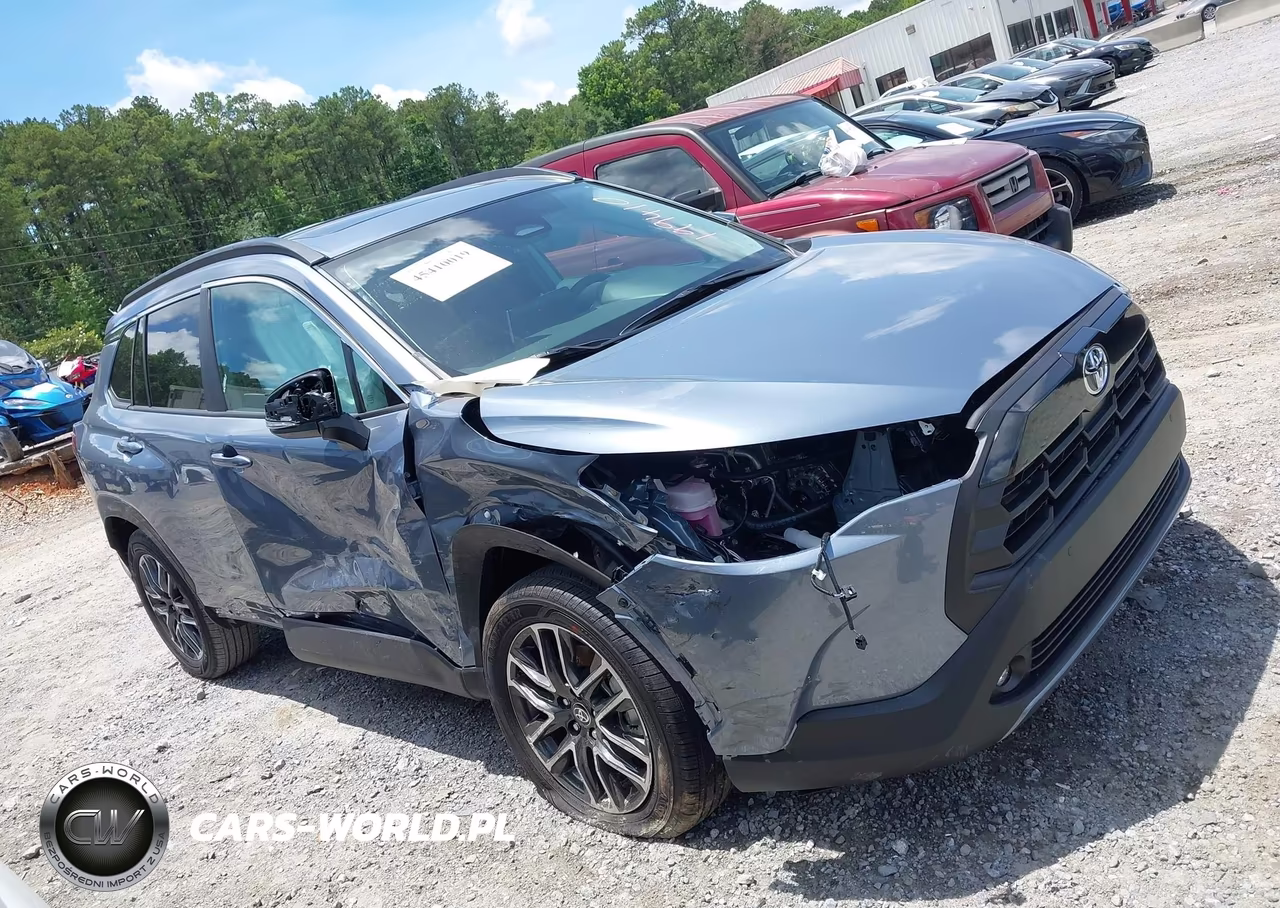 2026 Toyota Corolla Cross Xle VIN:7MUDAAAG3TV199410 - 13