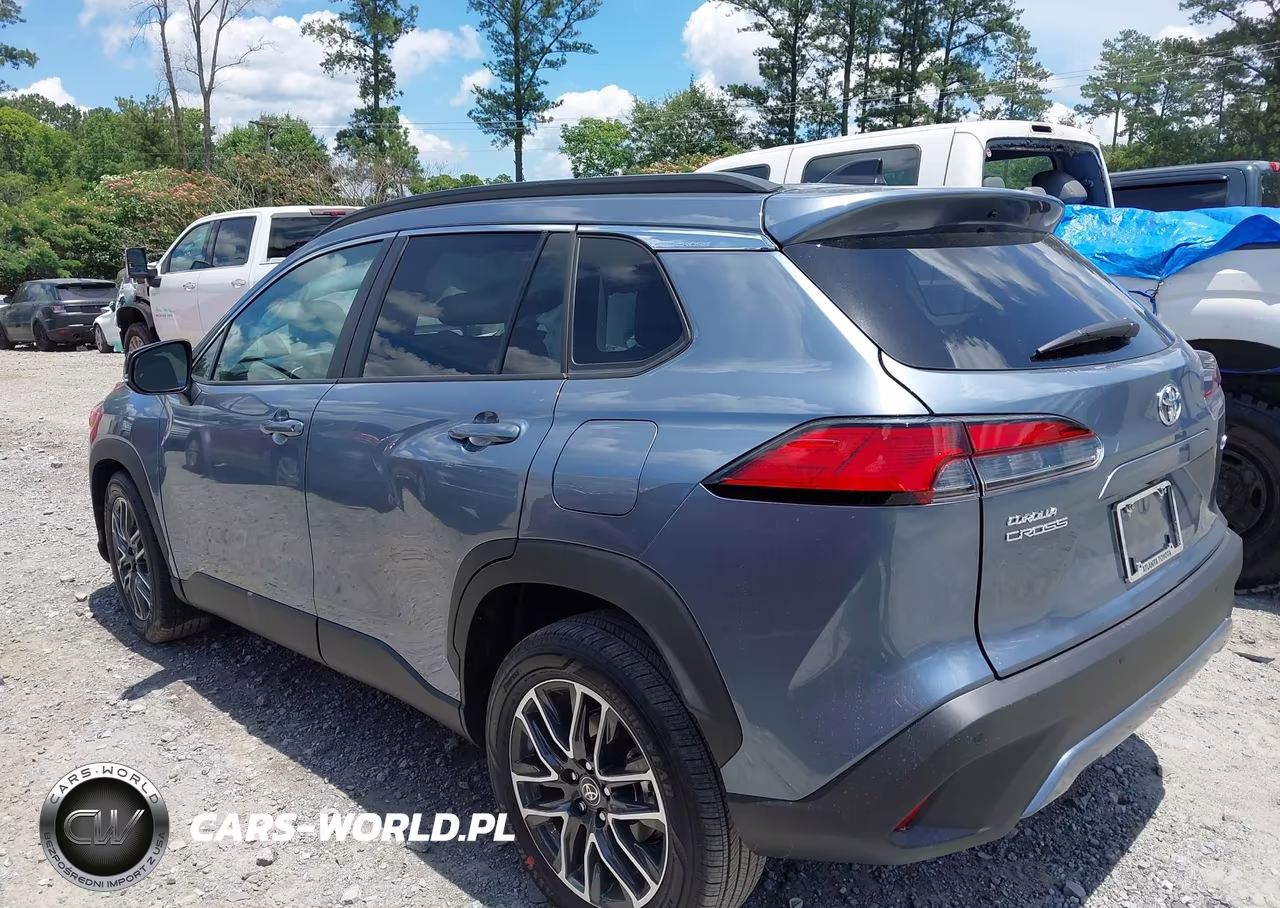 2026 Toyota Corolla Cross Xle VIN:7MUDAAAG3TV199410 - 14