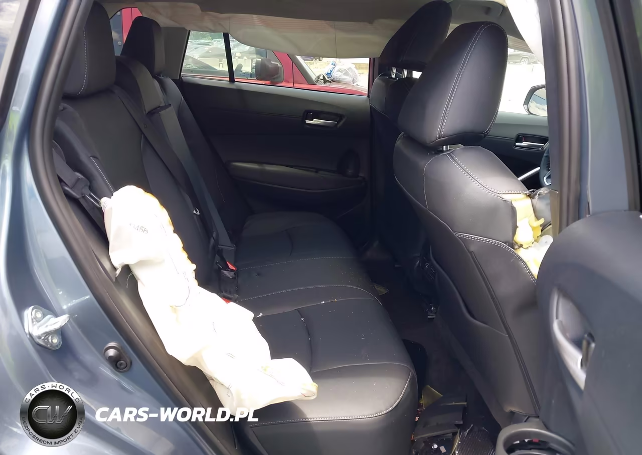 2026 Toyota Corolla Cross Xle VIN:7MUDAAAG3TV199410 - 8