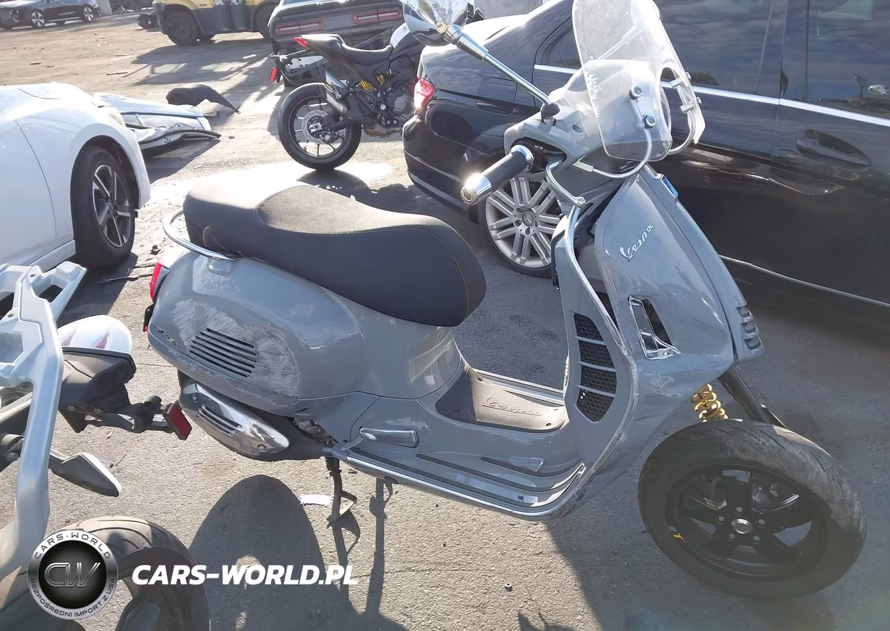 2020 Vespa Gts 300 Super VIN:ZAPMA39M9L5200676 - 12