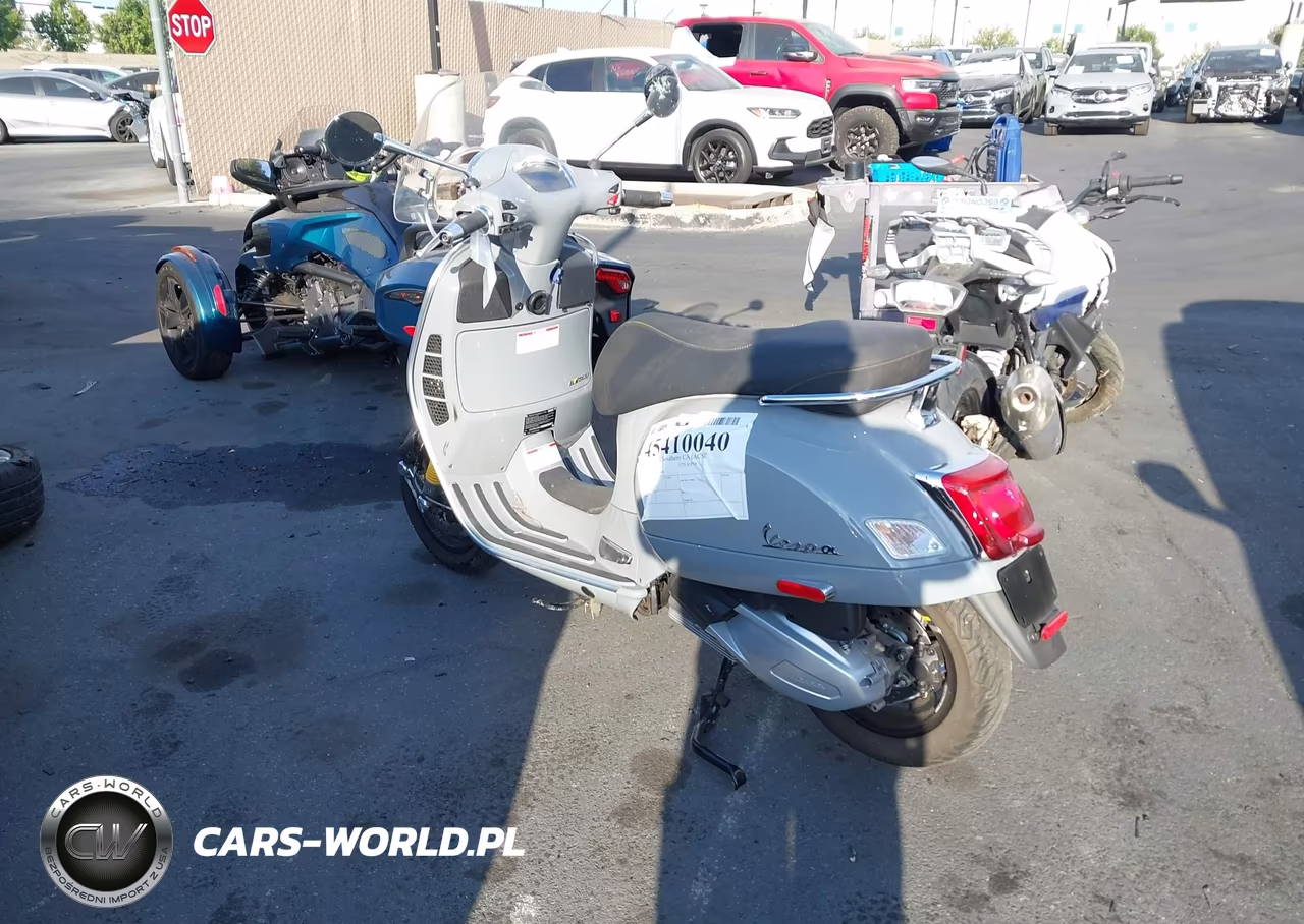 2020 Vespa Gts 300 Super VIN:ZAPMA39M9L5200676 - 3