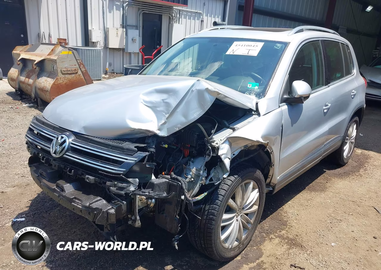 2013 Volkswagen Tiguan Se VIN:WVGAV7AX6DW535052 - 6