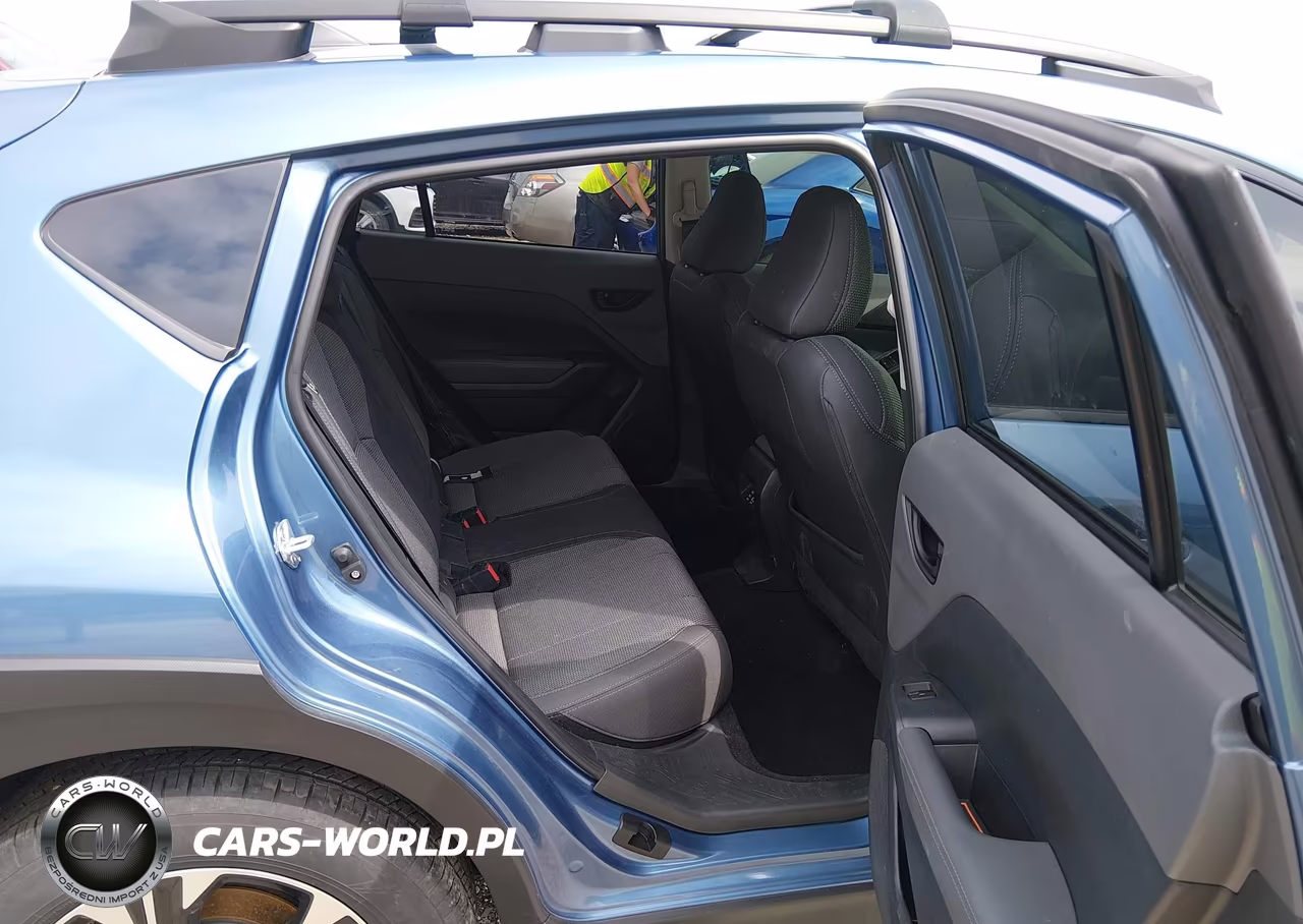 2024 Subaru Crosstrek Premium VIN:JF2GUADC0RH871087 - 8