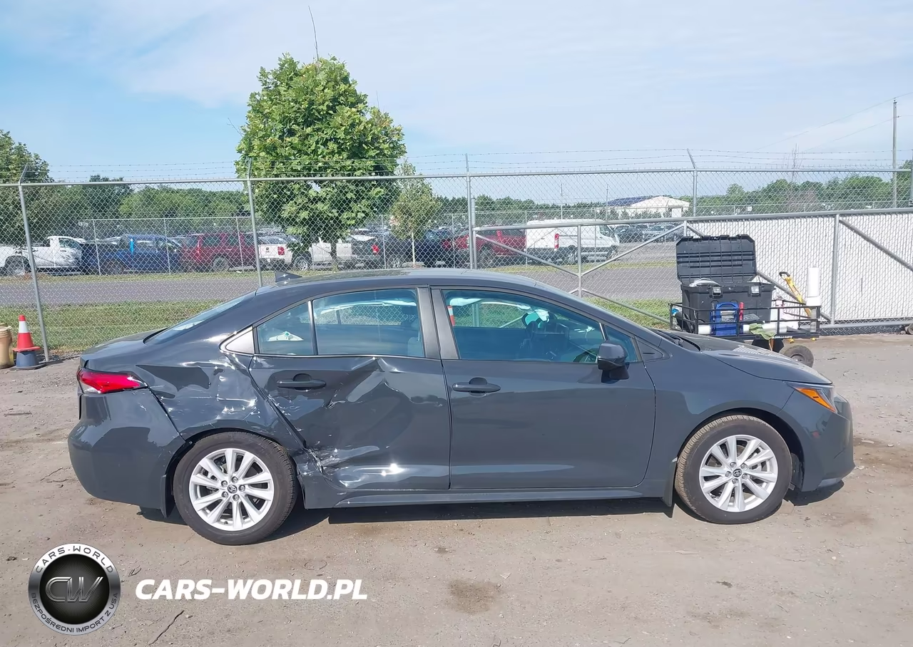 2026 Toyota Corolla Le VIN:5YFB4MDE9TP385482 - 13