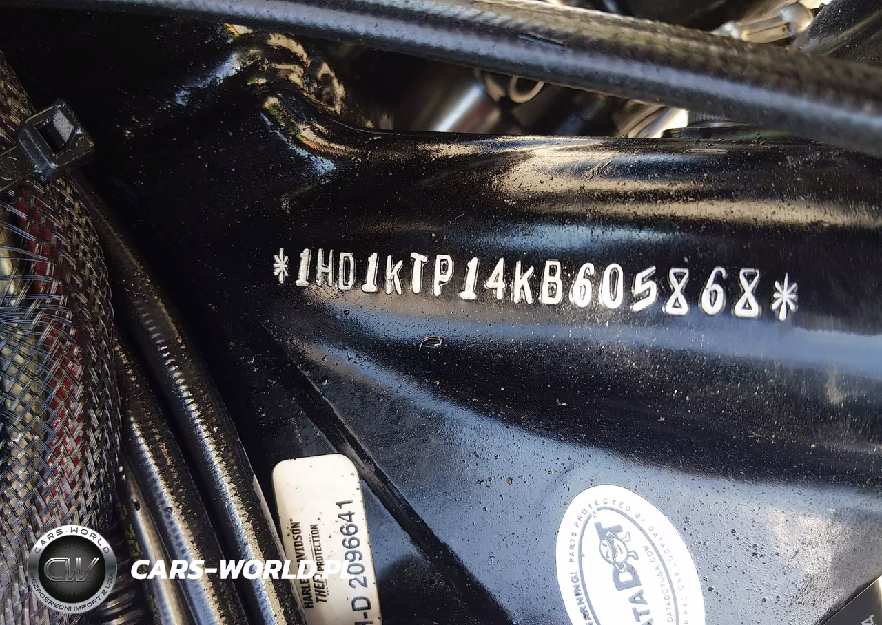 2019 Harley-Davidson Fltrxs VIN:1HD1KTP14KB605868 - 10