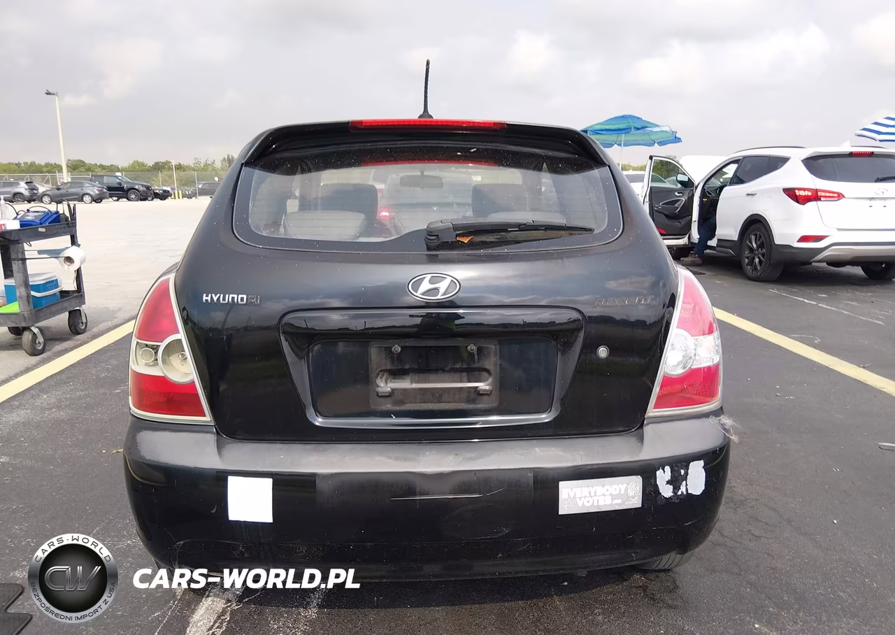 2011 Hyundai Accent Gs VIN:KMHCM3AC8BU199785 - 16
