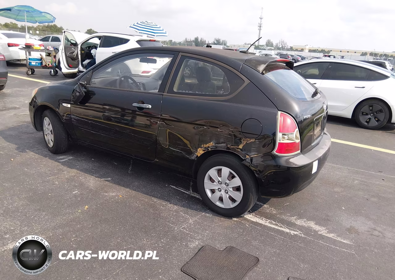 2011 Hyundai Accent Gs VIN:KMHCM3AC8BU199785 - 3