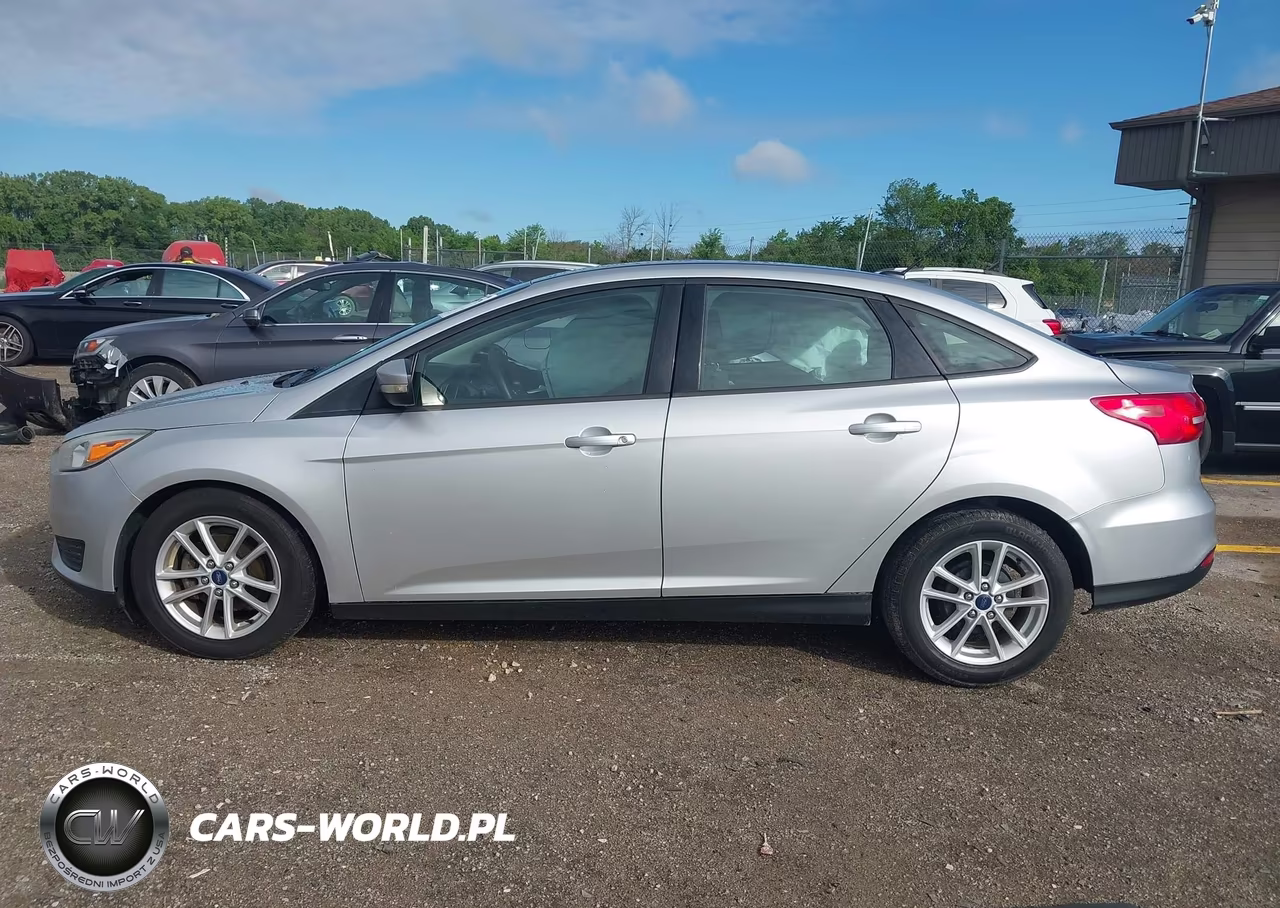 2015 Ford Focus Se VIN:1FADP3F28FL254575 - 14