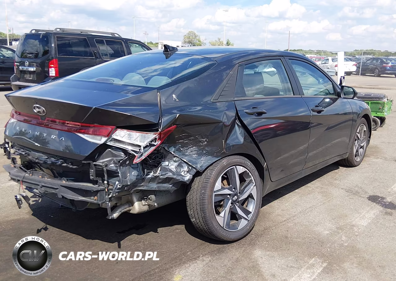 2023 Hyundai Elantra Sel VIN:5NPLS4AG2PH090694 - 4