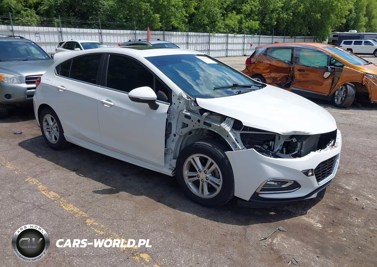 2017 Chevrolet Cruze Lt Auto – zdjęcie 1 z 19