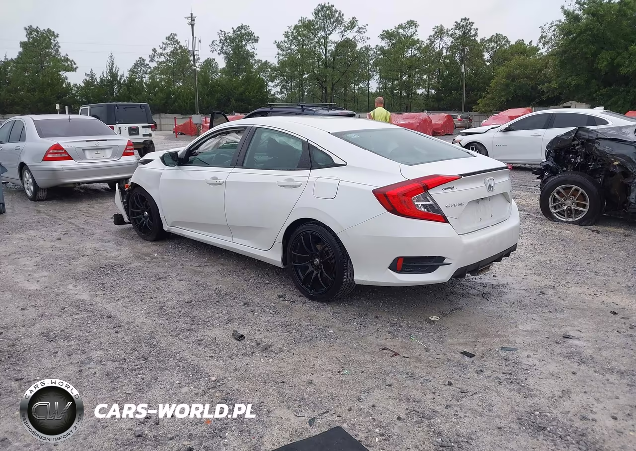 2020 Honda Civic Sport VIN:19XFC2F83LE030079 - 3