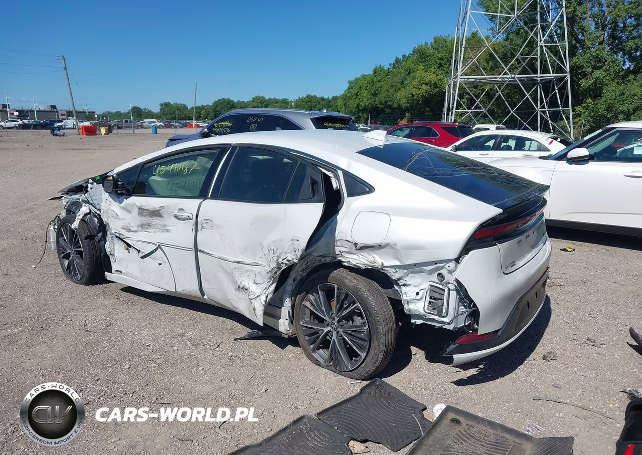 2023 Toyota Prius Xle Awd-E VIN:JTDADABU3P3002011 - 3