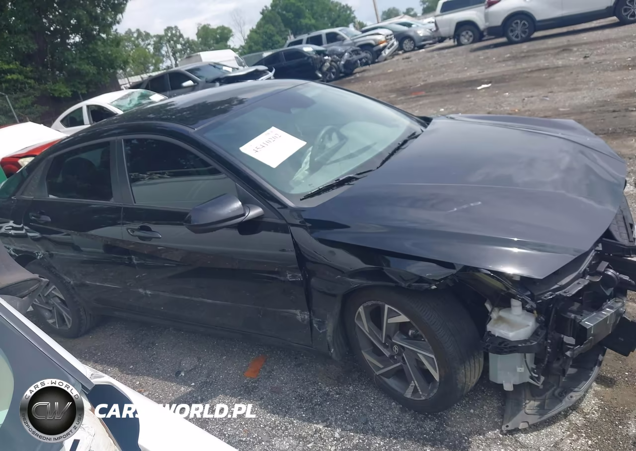 2025 Hyundai Elantra Sel Sport VIN:KMHLM4DG3SU043724 - 13