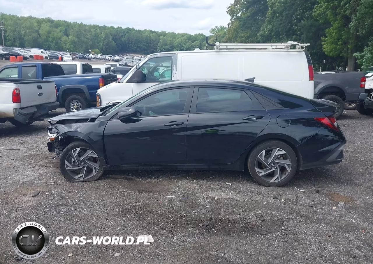 2025 Hyundai Elantra Sel Sport VIN:KMHLM4DG3SU043724 - 14