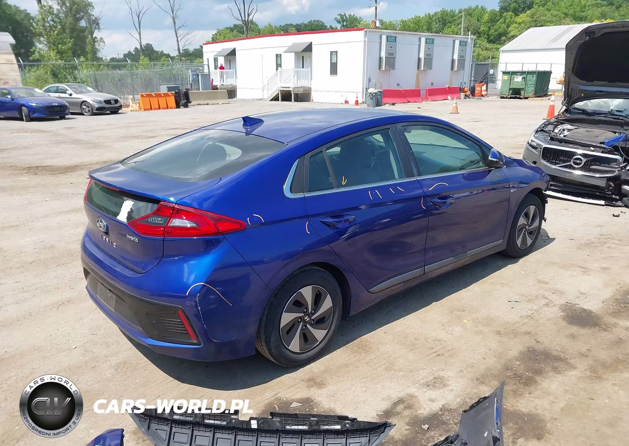 2019 Hyundai Ioniq Hybrid Sel VIN:KMHC75LC9KU120673 - 4