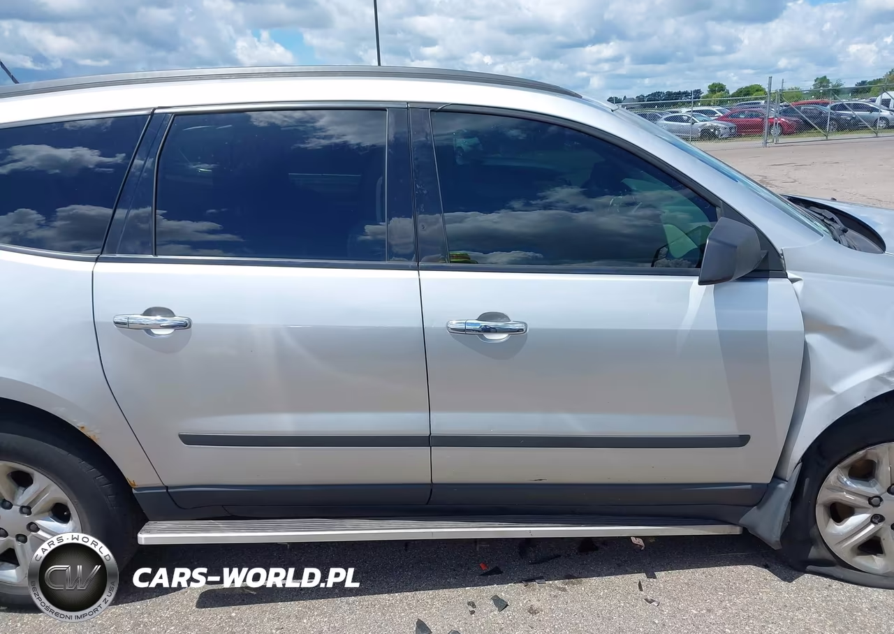 2014 Chevrolet Traverse Ls VIN:1GNKRFED3EJ180533 - 13