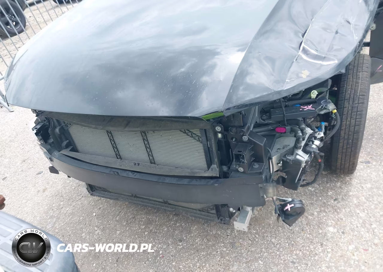 2025 Volvo Xc40 B5 Plus Dark Theme VIN:YV4L12UC7S2533705 - 6