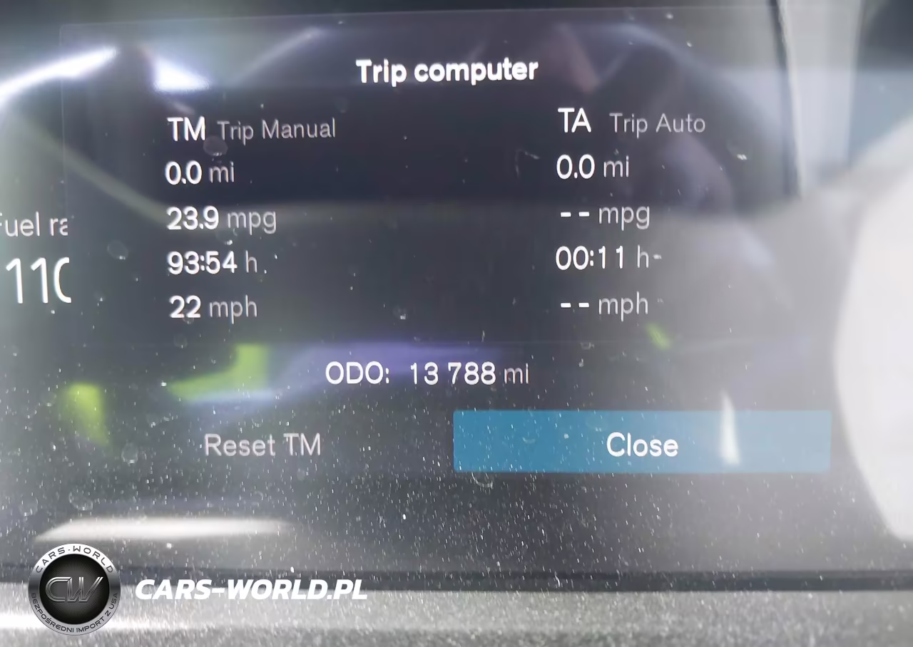 2025 Volvo Xc40 B5 Plus Dark Theme VIN:YV4L12UC7S2533705 - 7