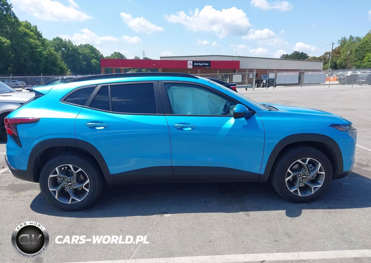 2025 Chevrolet Trax Fwd Lt VIN:KL77LHEPXSC202949 - 14