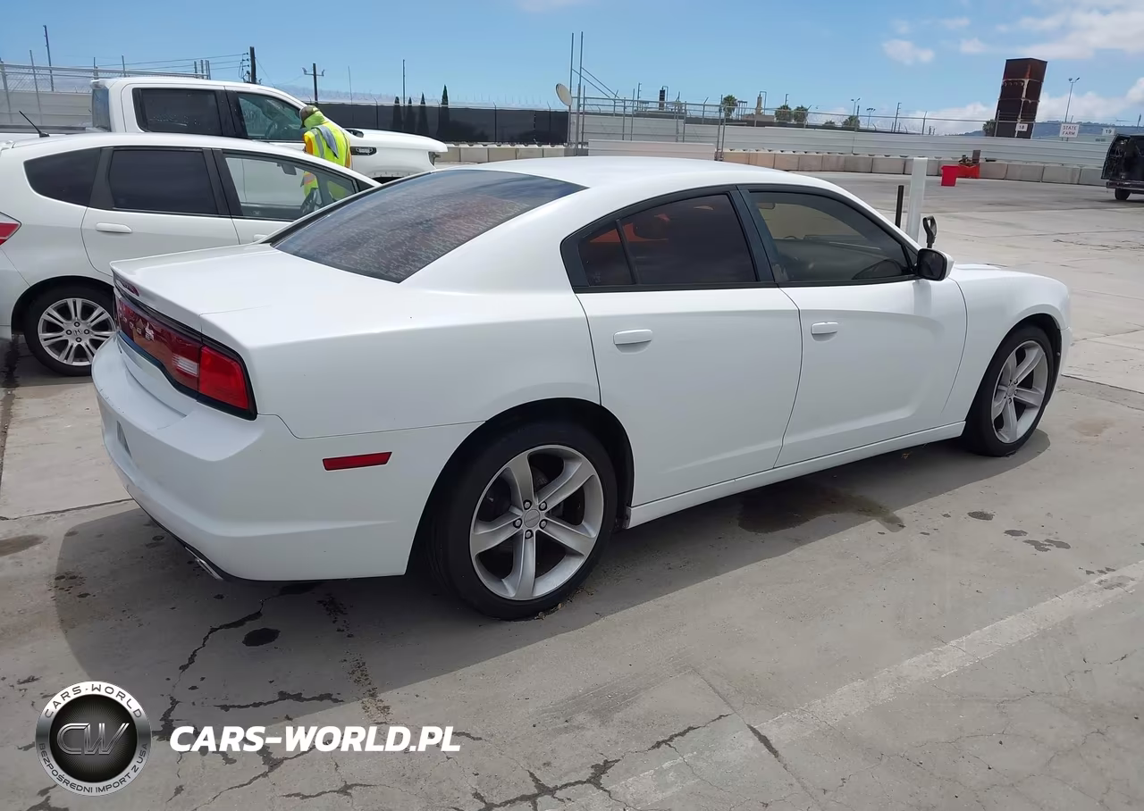 2014 Dodge Charger Se VIN:2C3CDXBGXEH321958 - 4