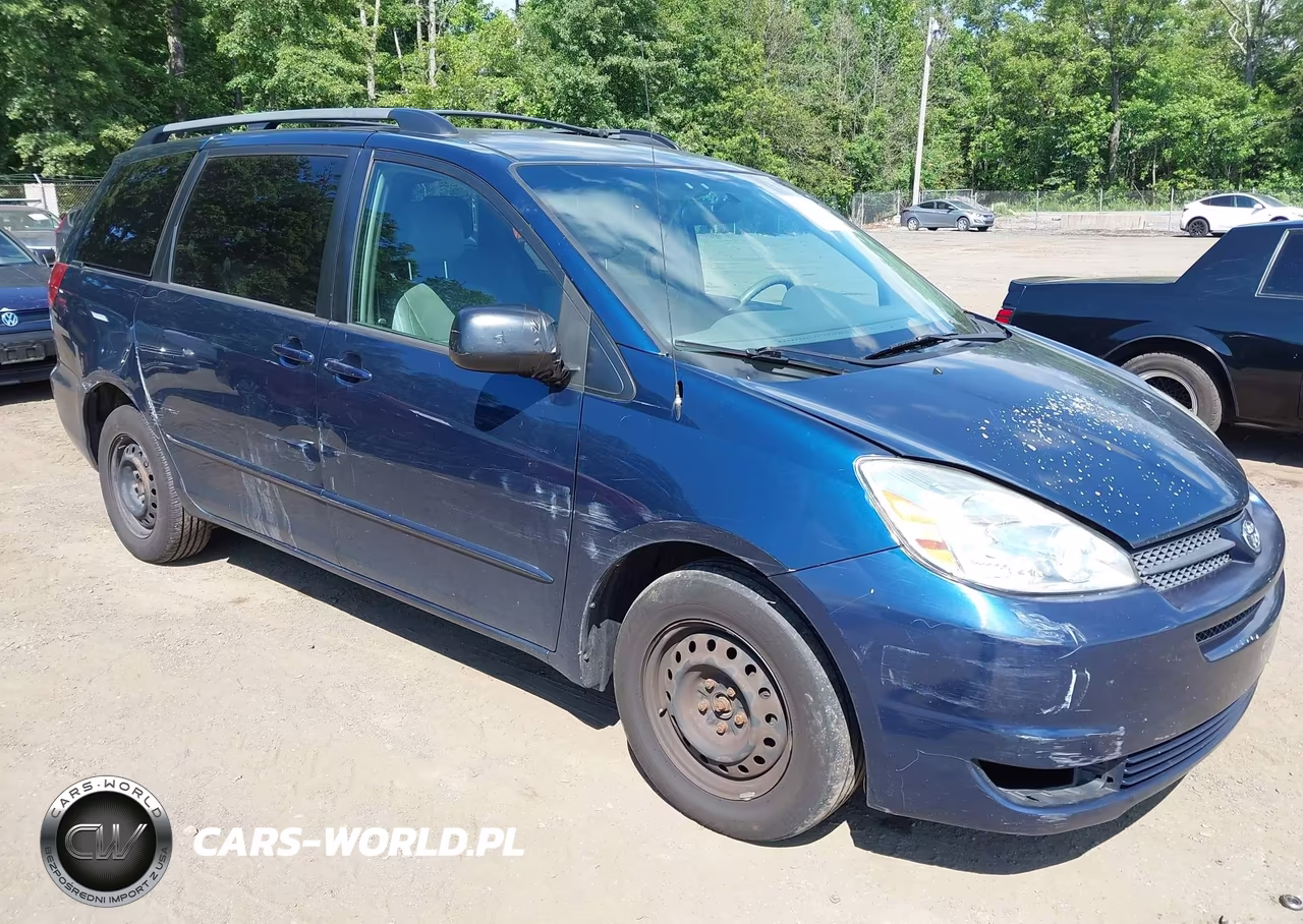 2005 Toyota Sienna Le