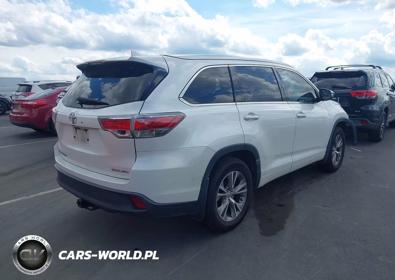 2015 Toyota Highlander Xle V6 VIN:5TDJKRFHXFS167097 - 4