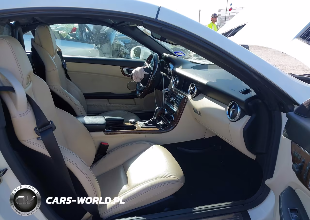 2014 Mercedes-Benz Slk 350 VIN:WDDPK5HA1EF089946 - 5
