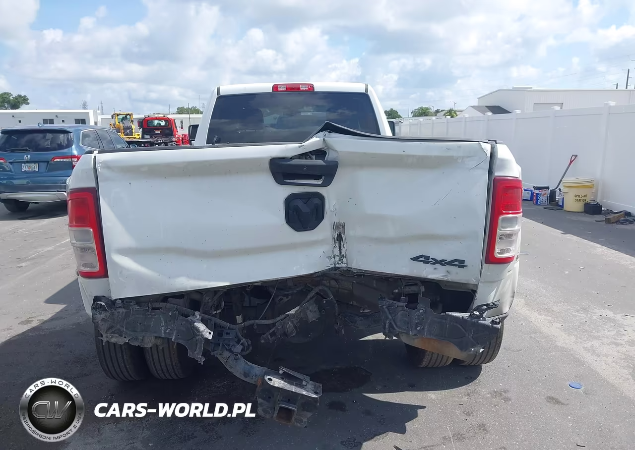 2024 Ram 3500 Tradesman 4X4 8' Box VIN:3C63RRGL2RG109924 - 16