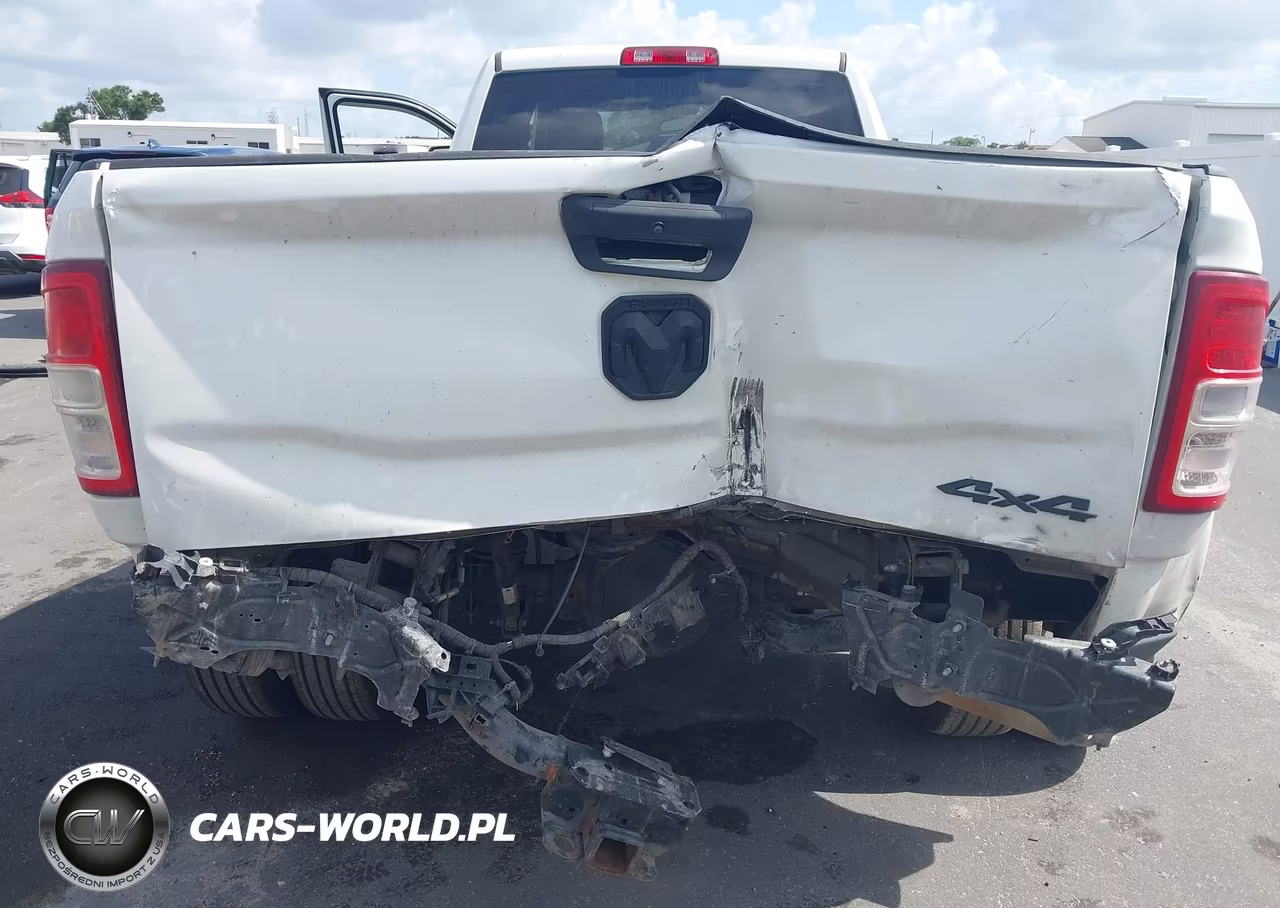 2024 Ram 3500 Tradesman 4X4 8' Box VIN:3C63RRGL2RG109924 - 6